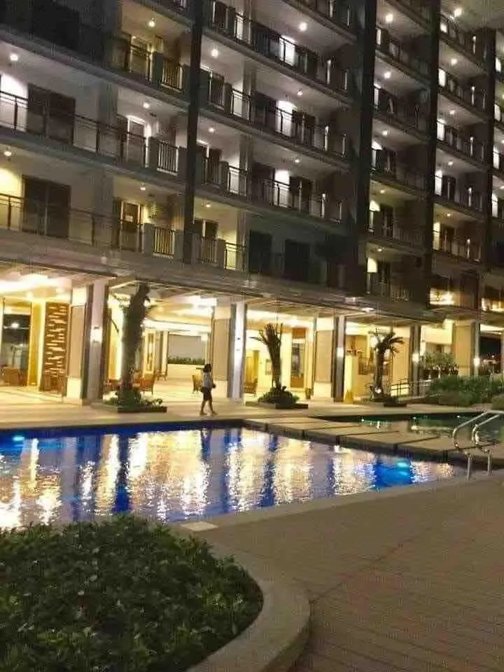 Lovely 3 Bedroom Condo Unit With Free Parking Space Manila Apartment