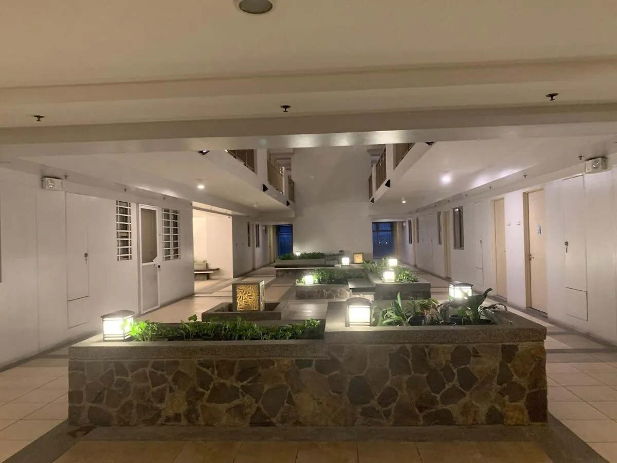 Lovely 3 Bedroom Condo Unit With Free Parking Space Manila Apartment