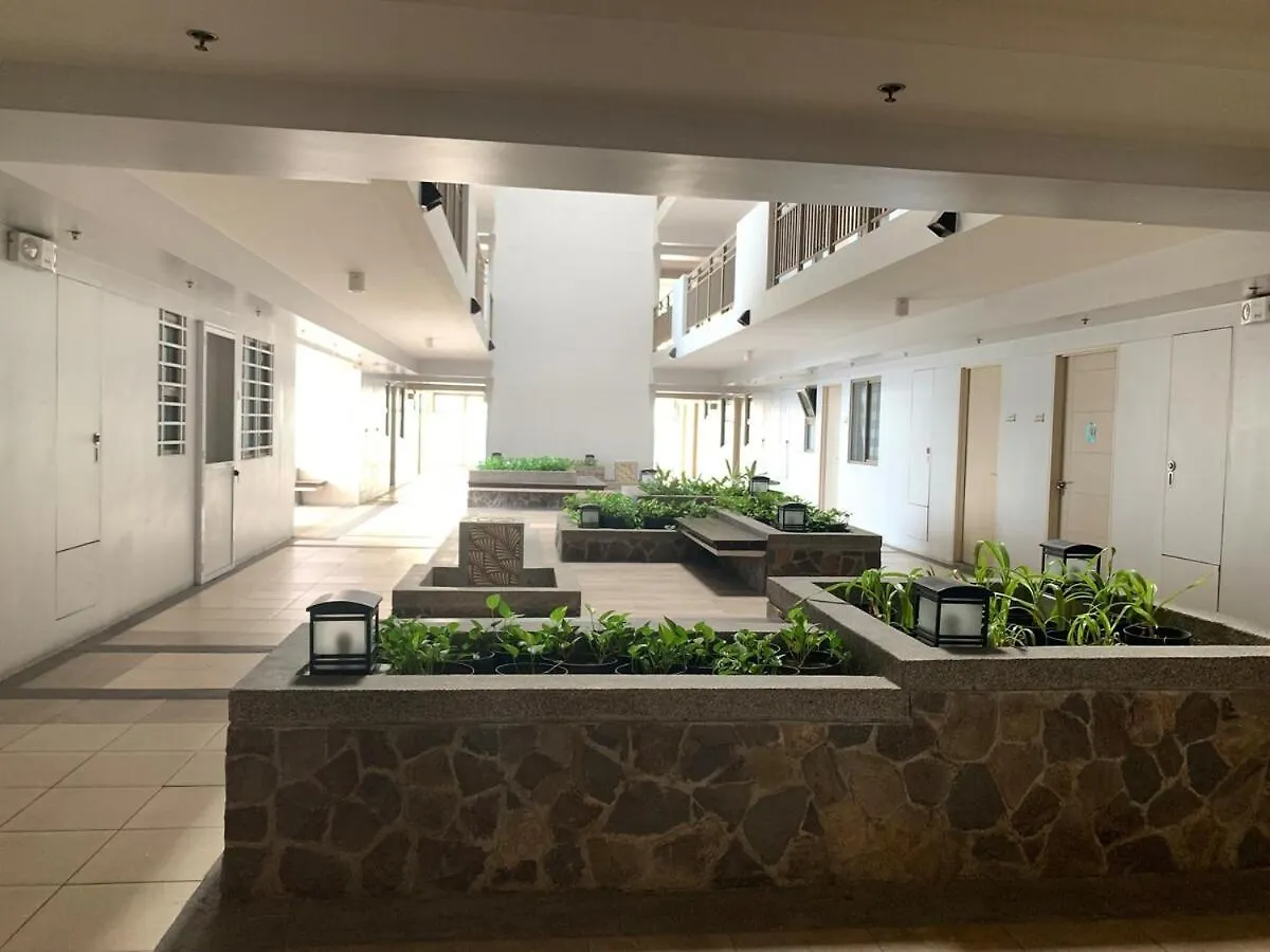 Lovely 3 Bedroom Condo Unit With Free Parking Space Manila