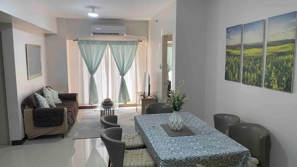 Lovely 3 Bedroom Condo Unit With Free Parking Space Manila